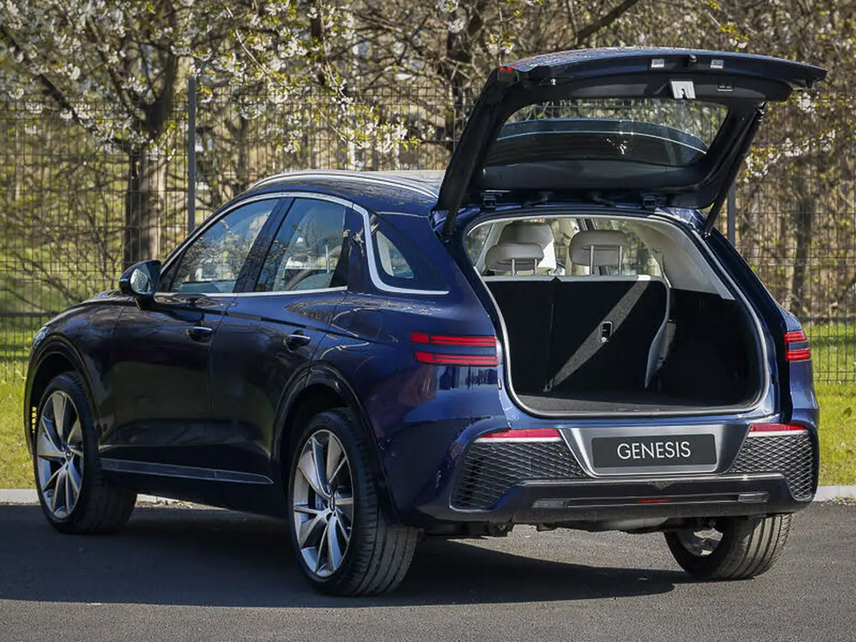 2025-genesis-gv70-22-d-luxury-line-big-10