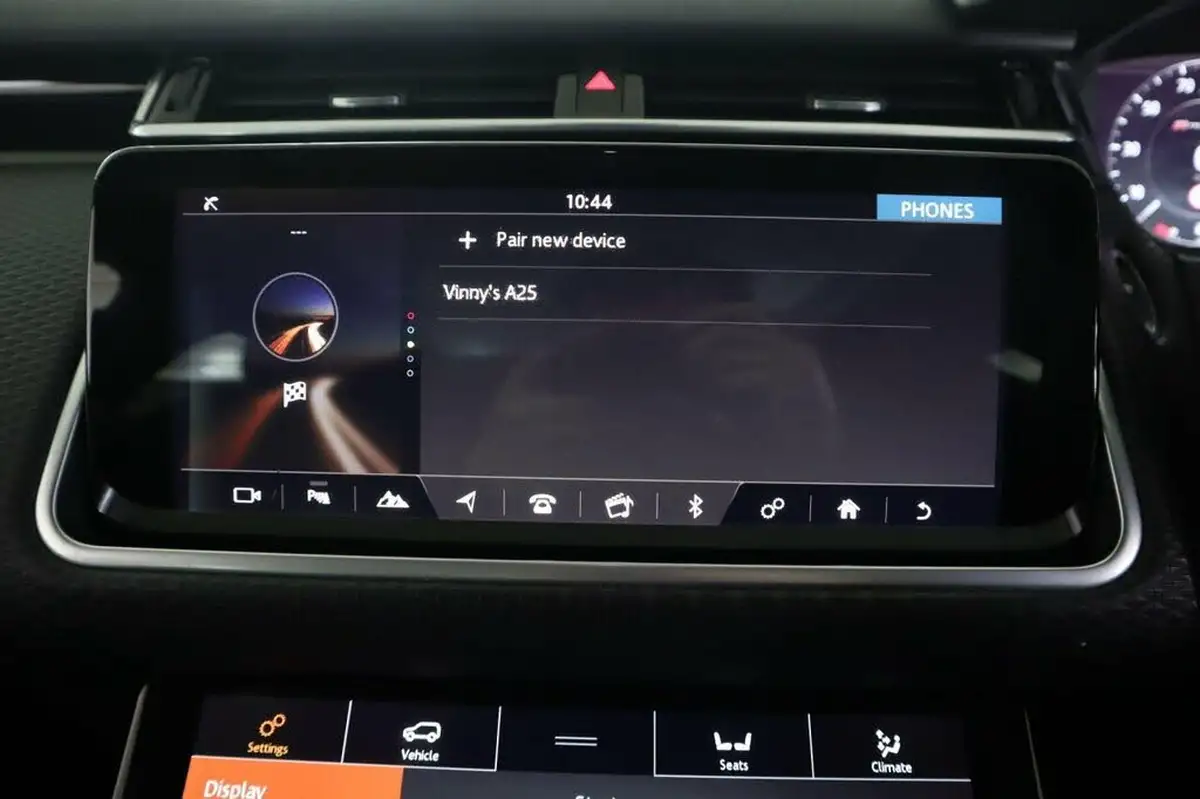 2018-land-rover-range-rover-velar-20-d240-r-dynamic-se-ss-big-31