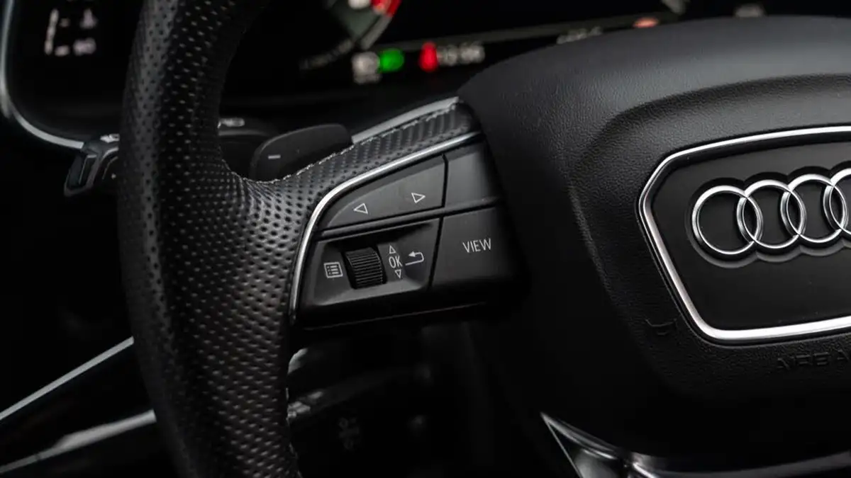 2021-audi-q7-30-45-tdi-black-edition-big-30