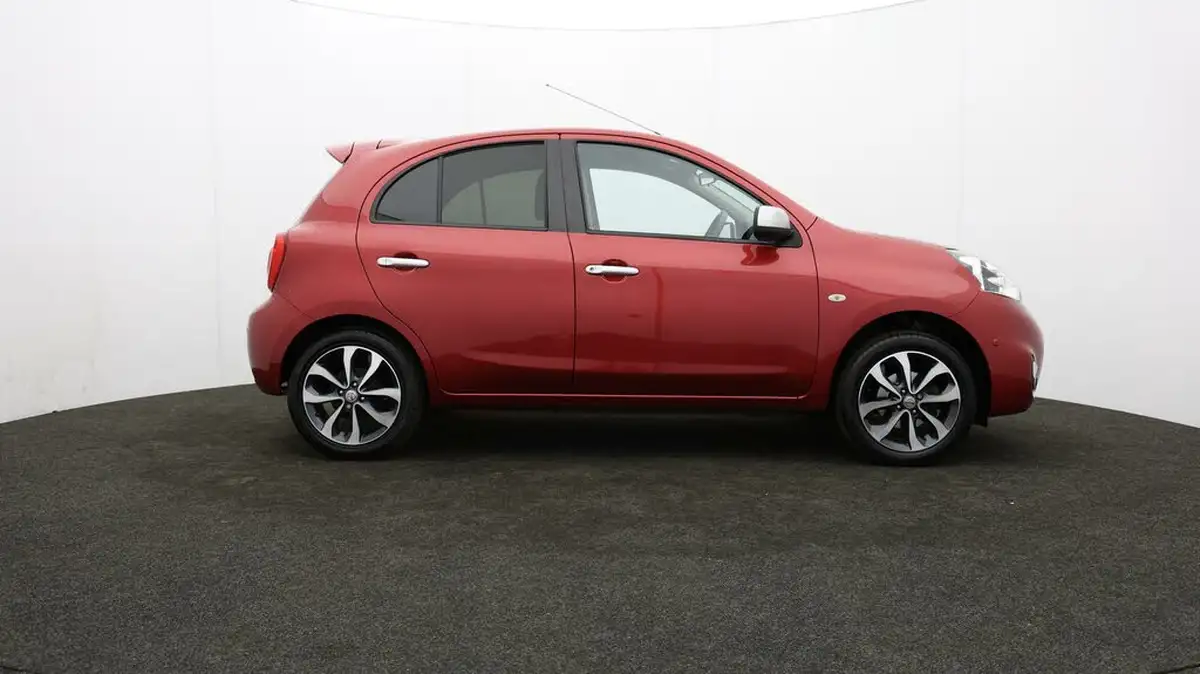2017-nissan-micra-12-n-tec-big-31