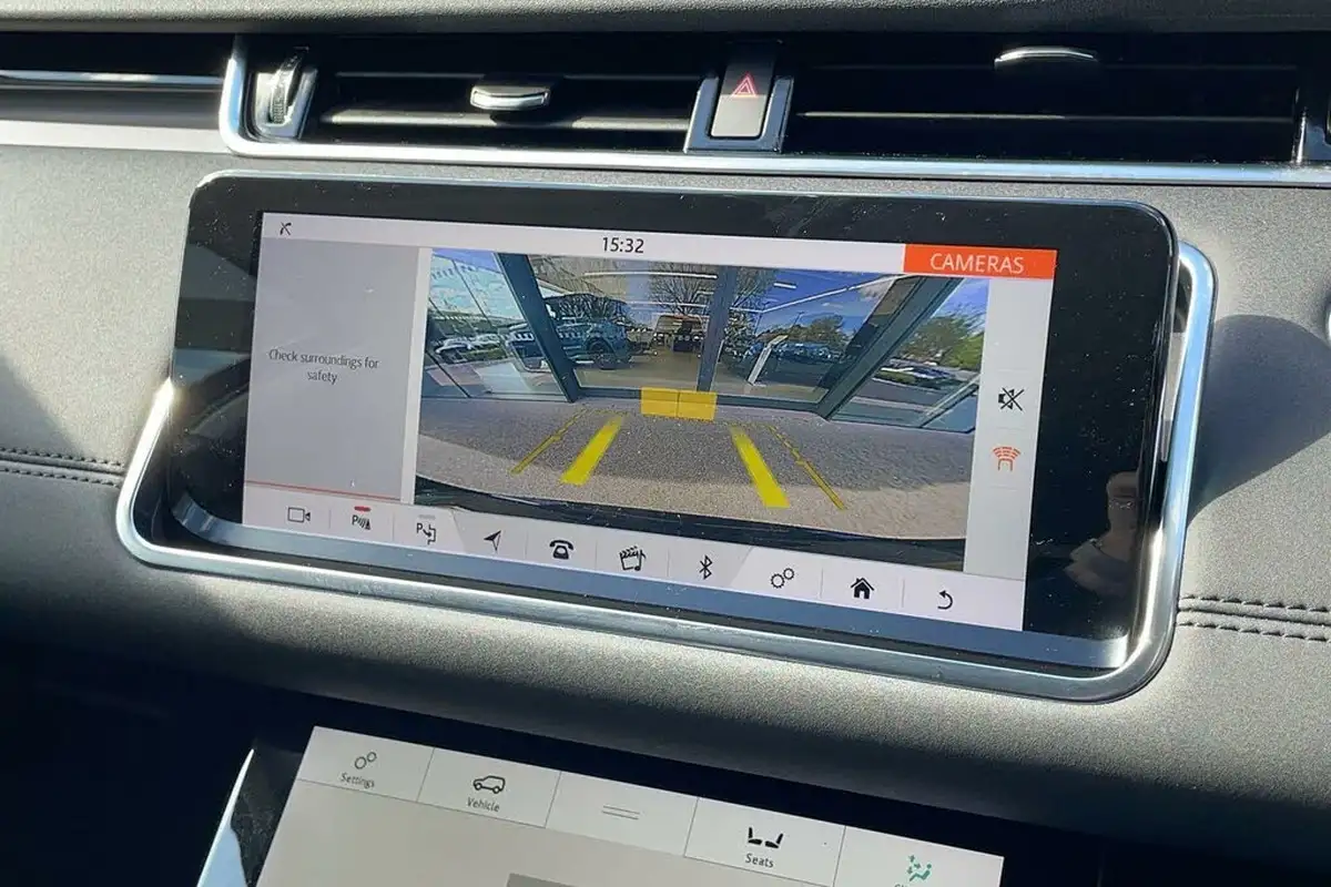2020-land-rover-range-rover-evoque-20-d180-se-big-3