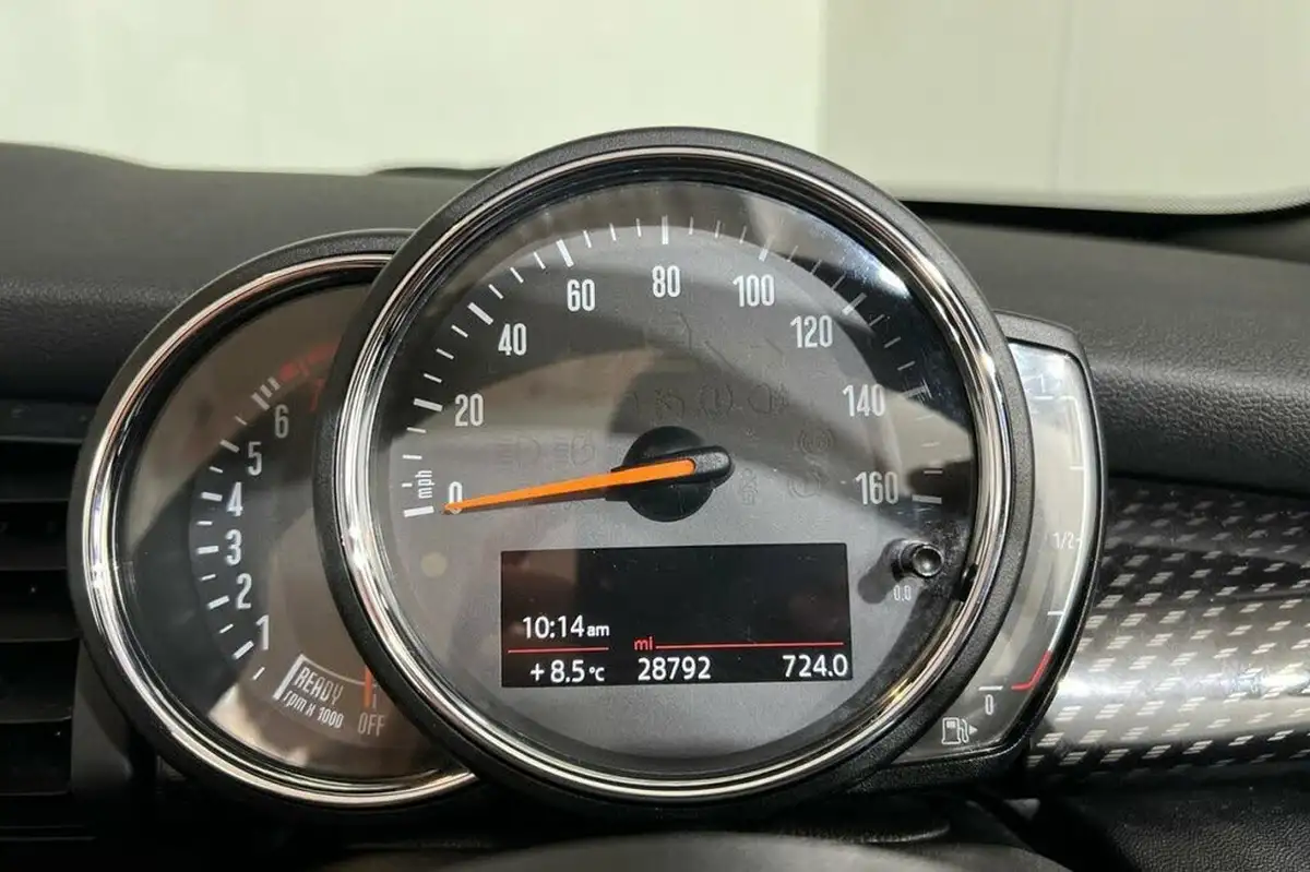 2020-mini-cooper-20-cooper-s-sport-189bhp-convertible-2d-big-11