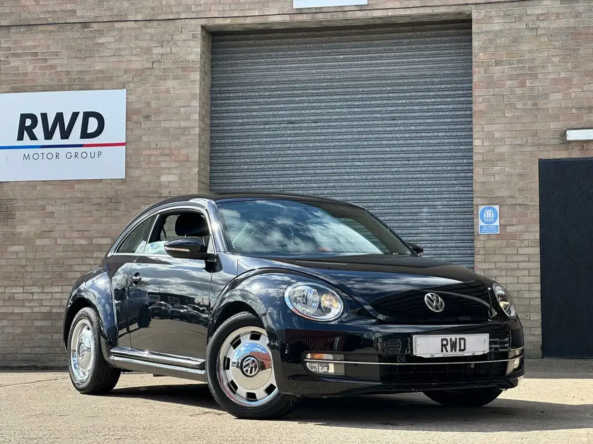 2014-volkswagen-beetle-20tdi-design-140ps-hatchback-3d-dsg-big-0