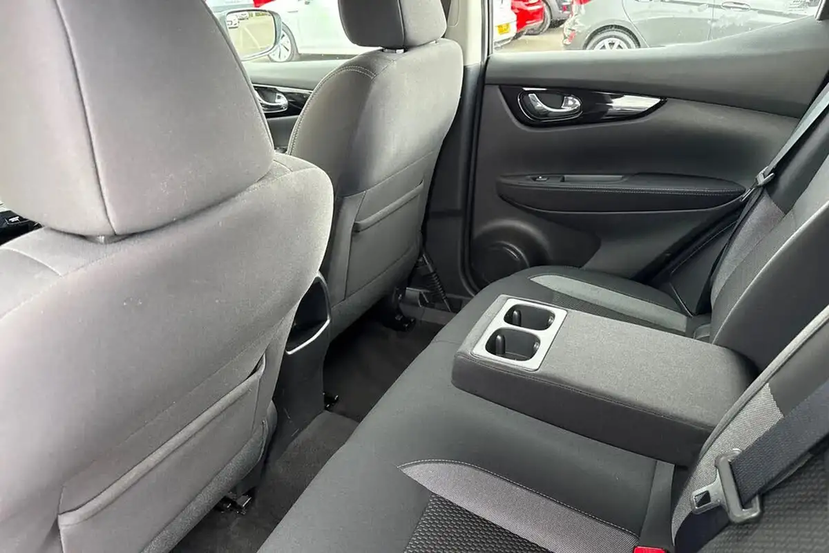 2020-nissan-qashqai-13-dig-t-acenta-premium-160ps-dct-big-34