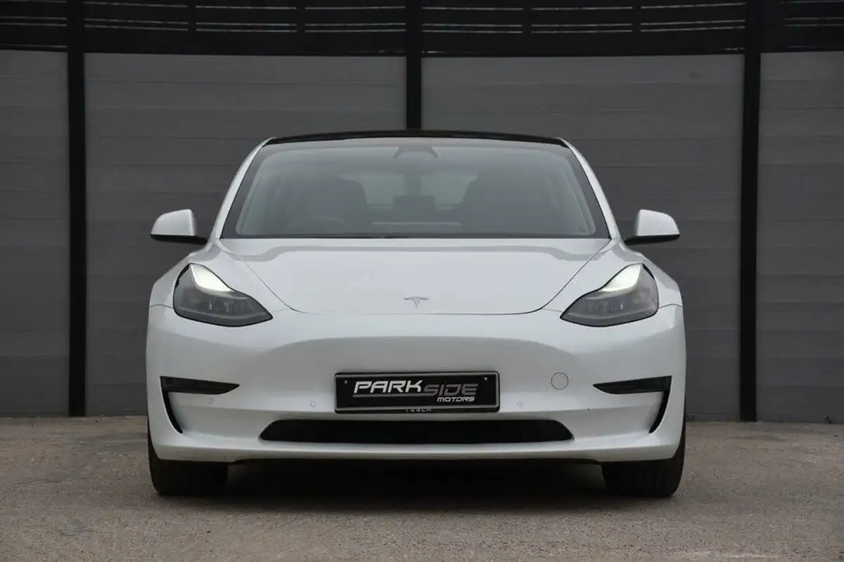 2021-tesla-model-3-e-long-range-4x4-big-3
