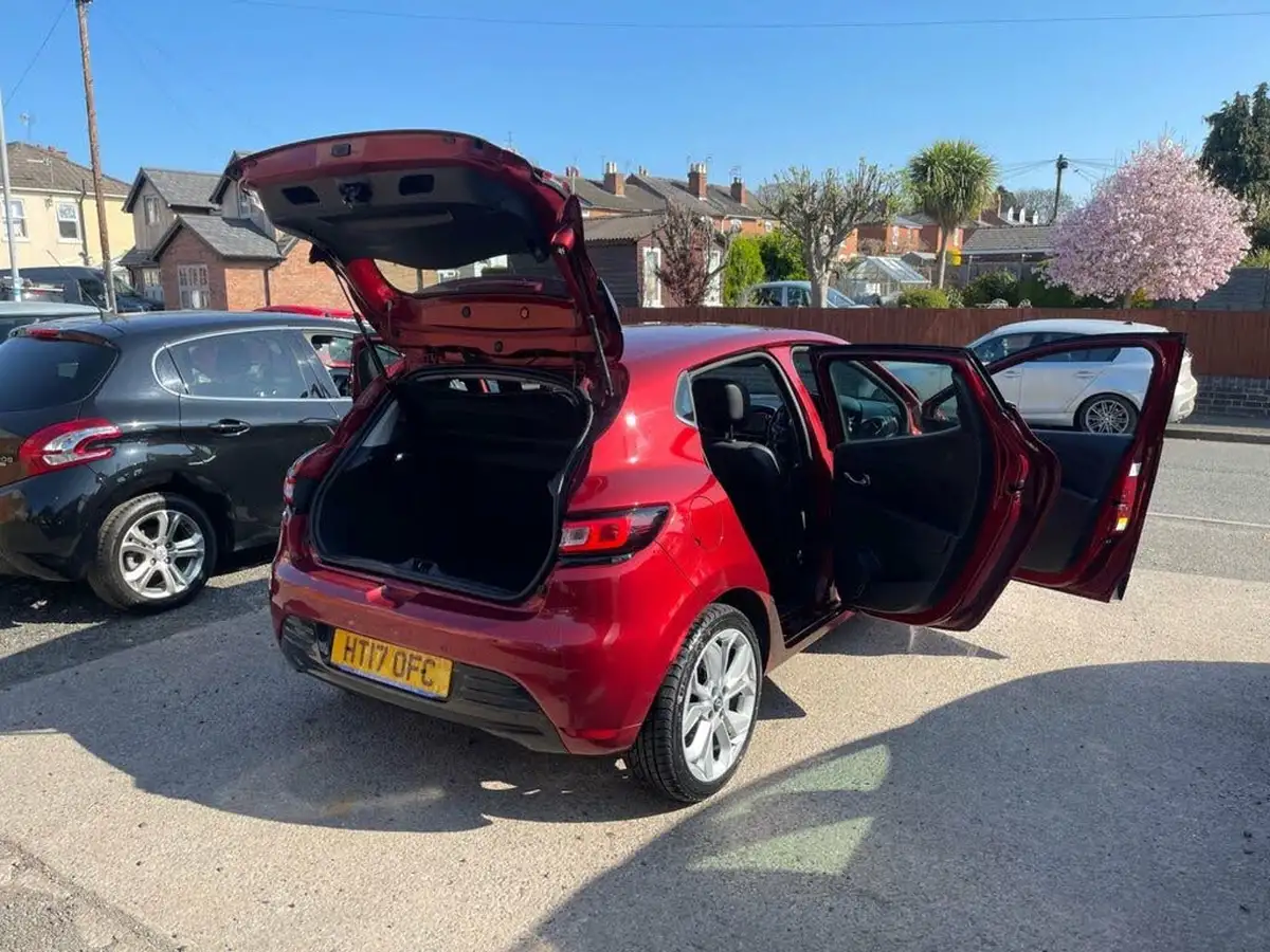 2017-renault-clio-15dci-dynamique-s-nav-90bhp-big-3