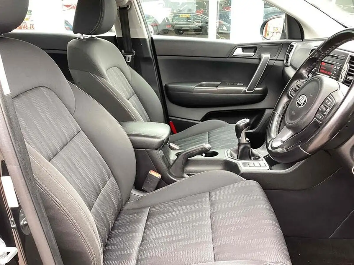 2017-kia-sportage-16-gdi-1-isg-big-9