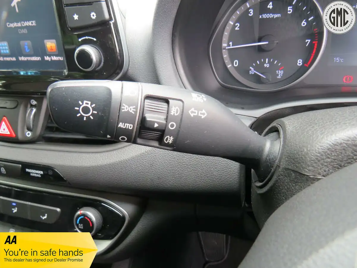 2018-hyundai-i30-14-t-gdi-se-nav-isg-fastback-dct-big-26