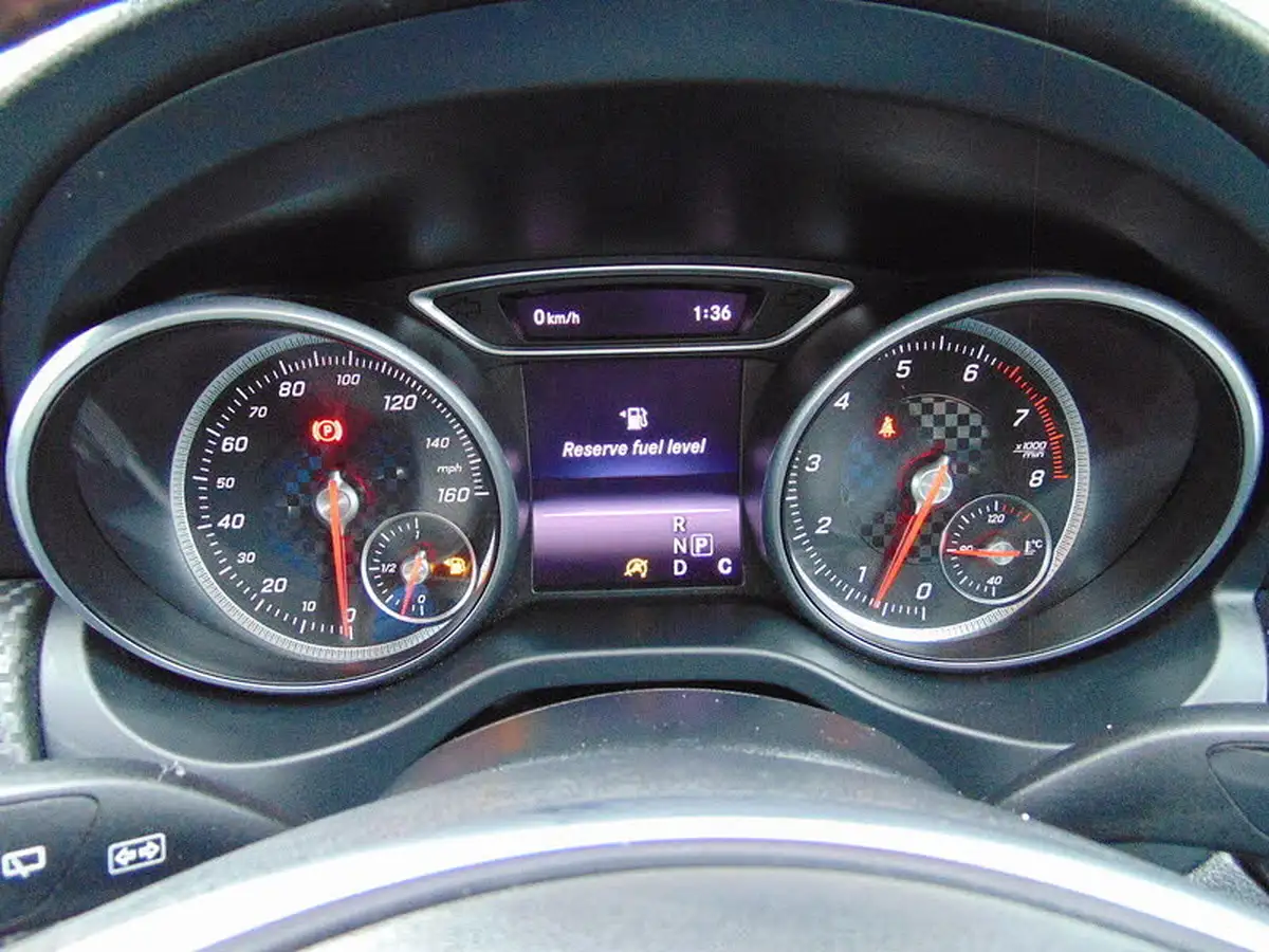 2015-mercedes-benz-a-class-16-a200-amg-line-premiumss-7g-dct-big-20