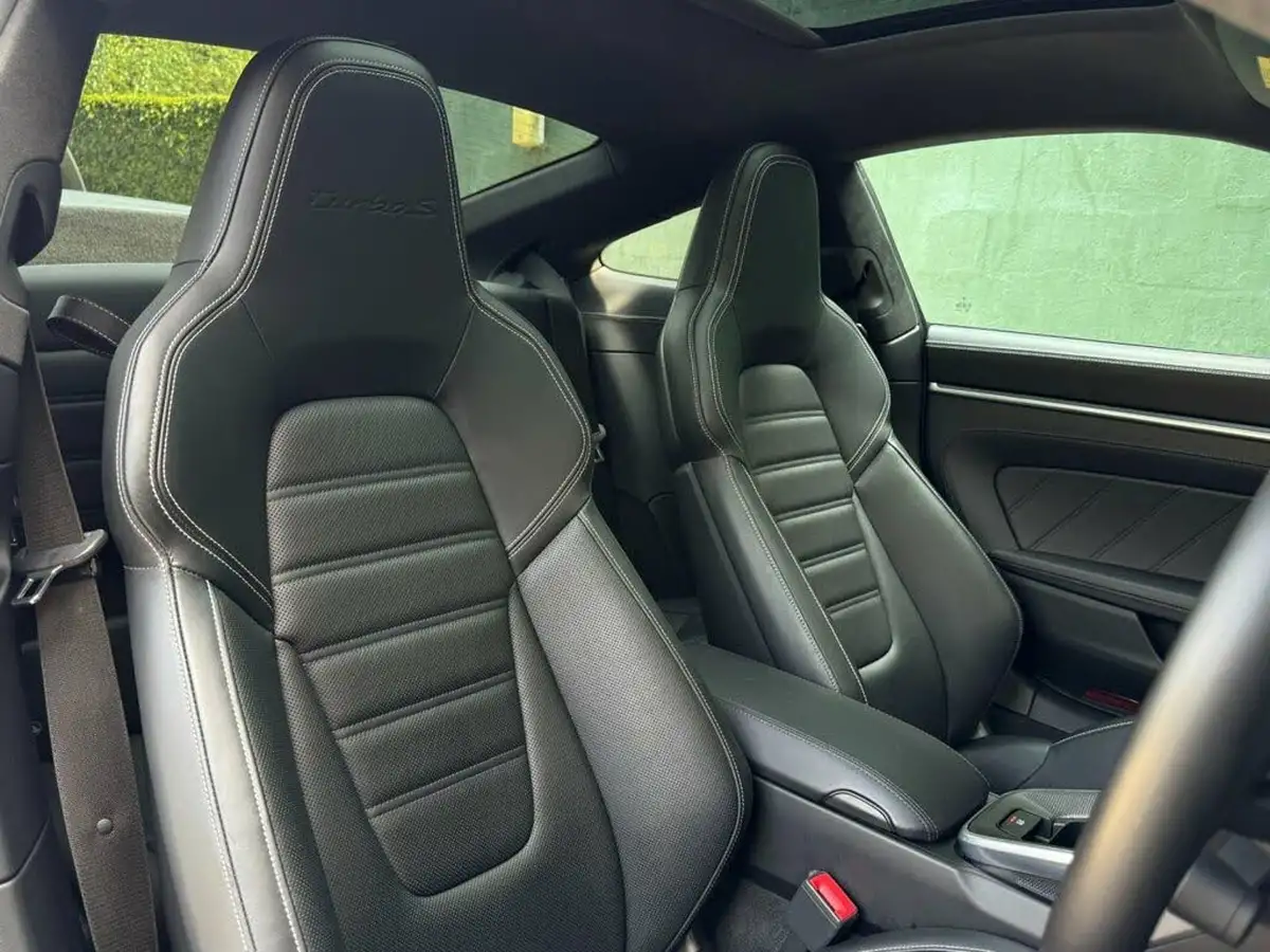 2021-porsche-911-38-turbo-s-coupe-big-3