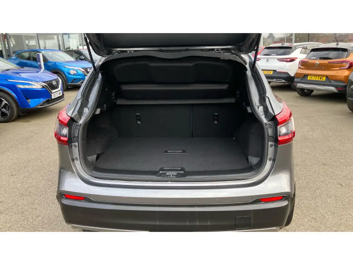 2019-nissan-qashqai-13-dig-t-n-connecta-160ps-dct-big-3