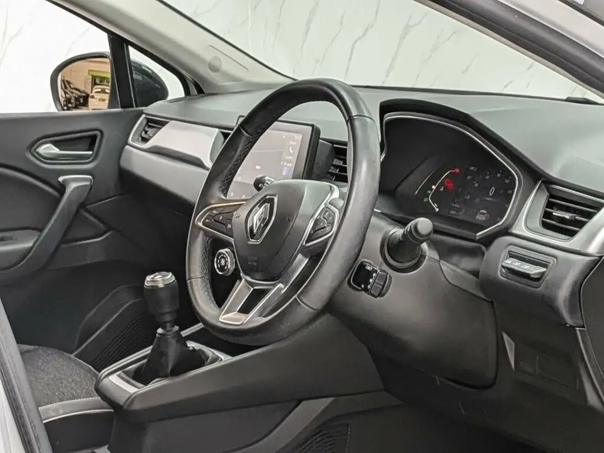 2022-renault-captur-10-tce-techno-big-23