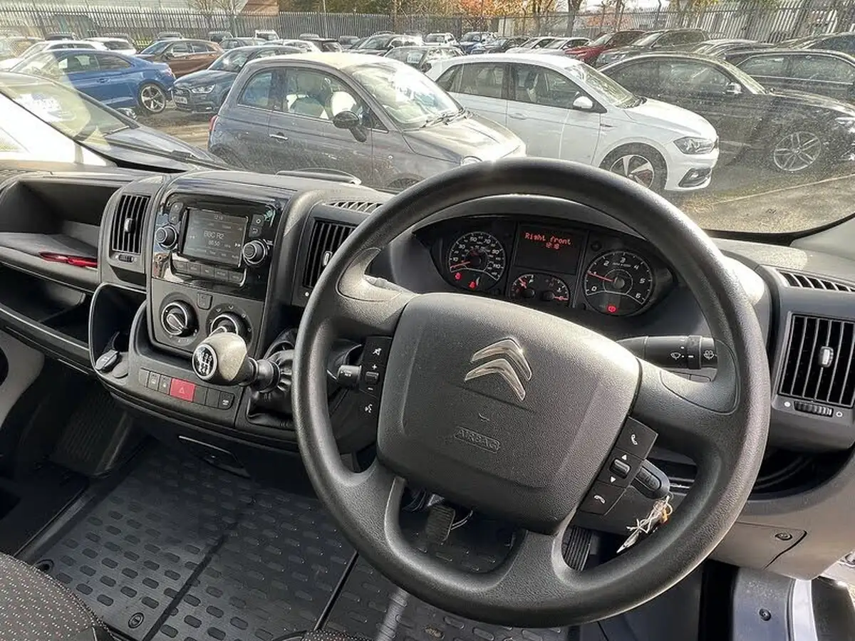 2021-citroen-relay-22bluehdi-35-l4h3-heavy-enterprise-140eu6dtss-big-11