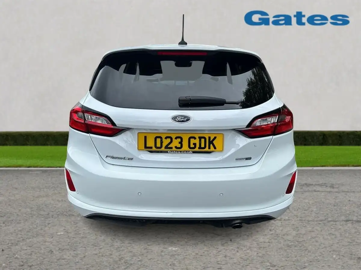 2023-ford-fiesta-big-5
