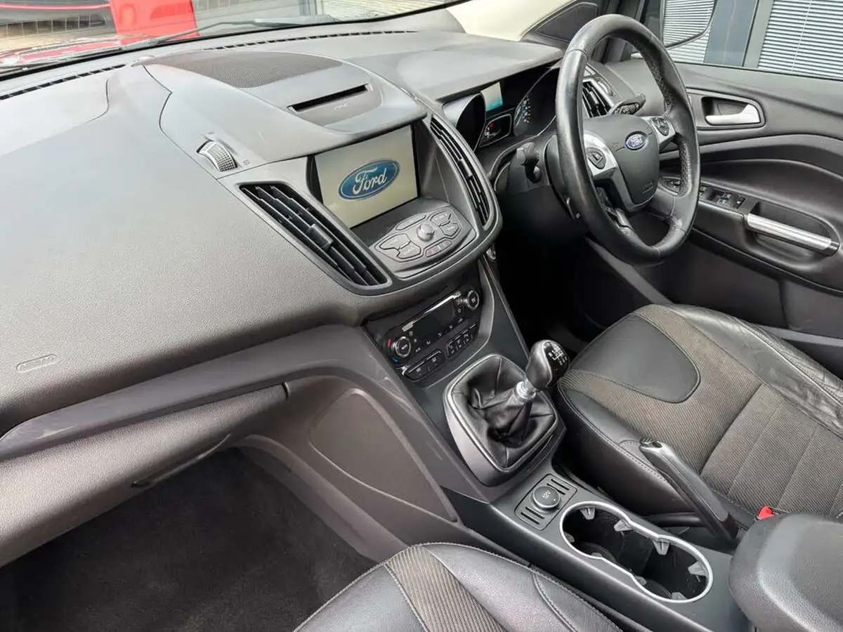 2016-ford-kuga-20tdci-titanium-180ps-awd-big-13
