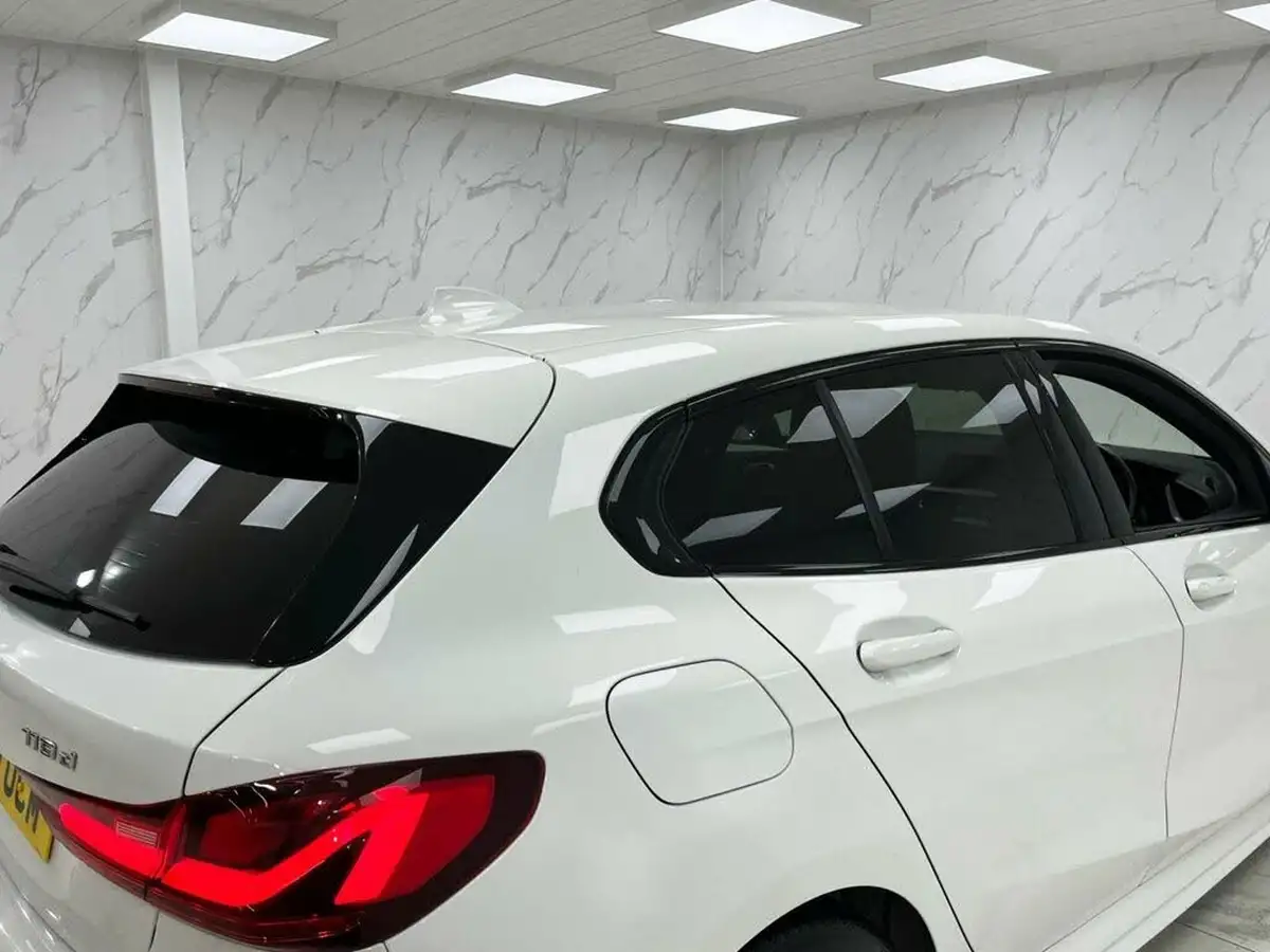 2022-bmw-1-series-20td-118d-m-sport-lcp-auto-big-12