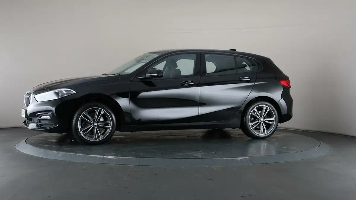 2020-bmw-1-series-15td-116d-sport-big-31