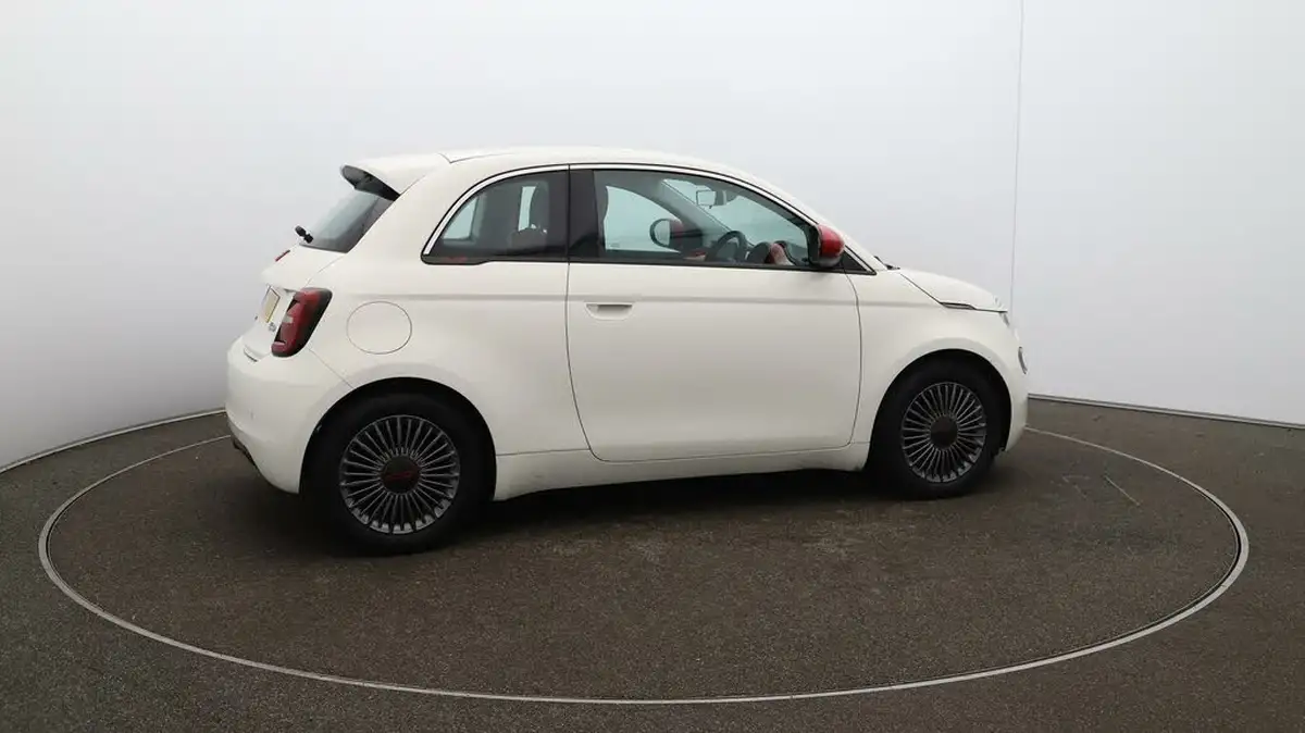 2021-fiat-500-e-red-117bhp-big-42