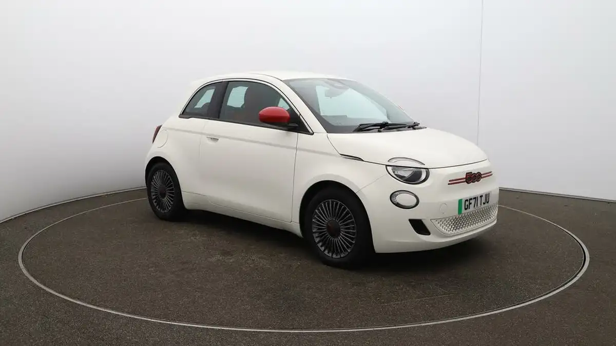 2021-fiat-500-e-red-117bhp-big-1