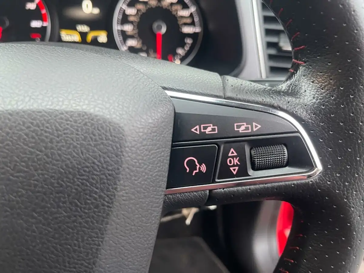 2015-seat-leon-14-fr-tech-pack-tsi-hatchback-5d-1390cc-big-28