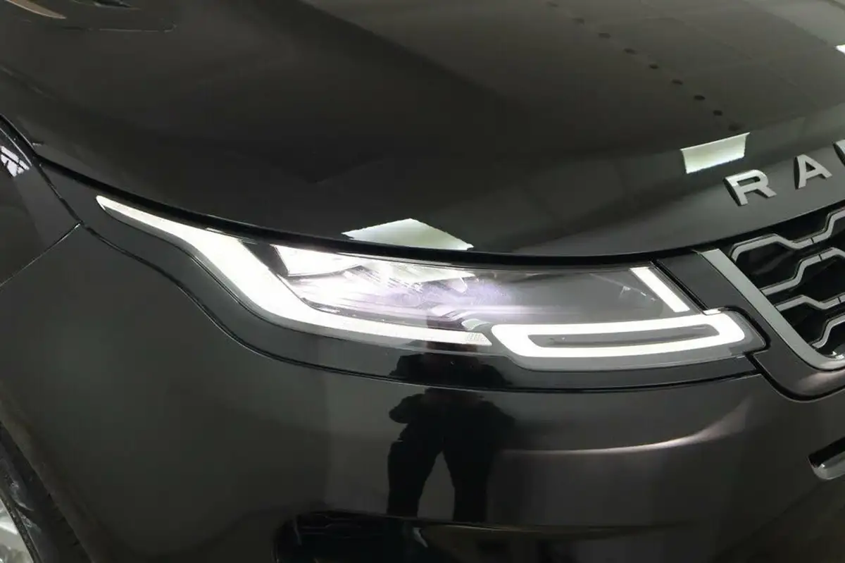 2022-land-rover-range-rover-evoque-15-p300e-r-dynamic-se-big-44
