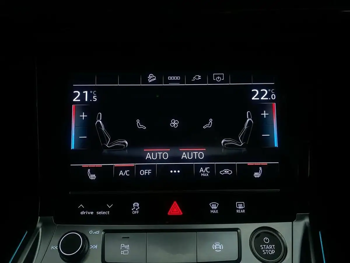 2021-audi-e-tron-50e-sport-station-wagon-big-24