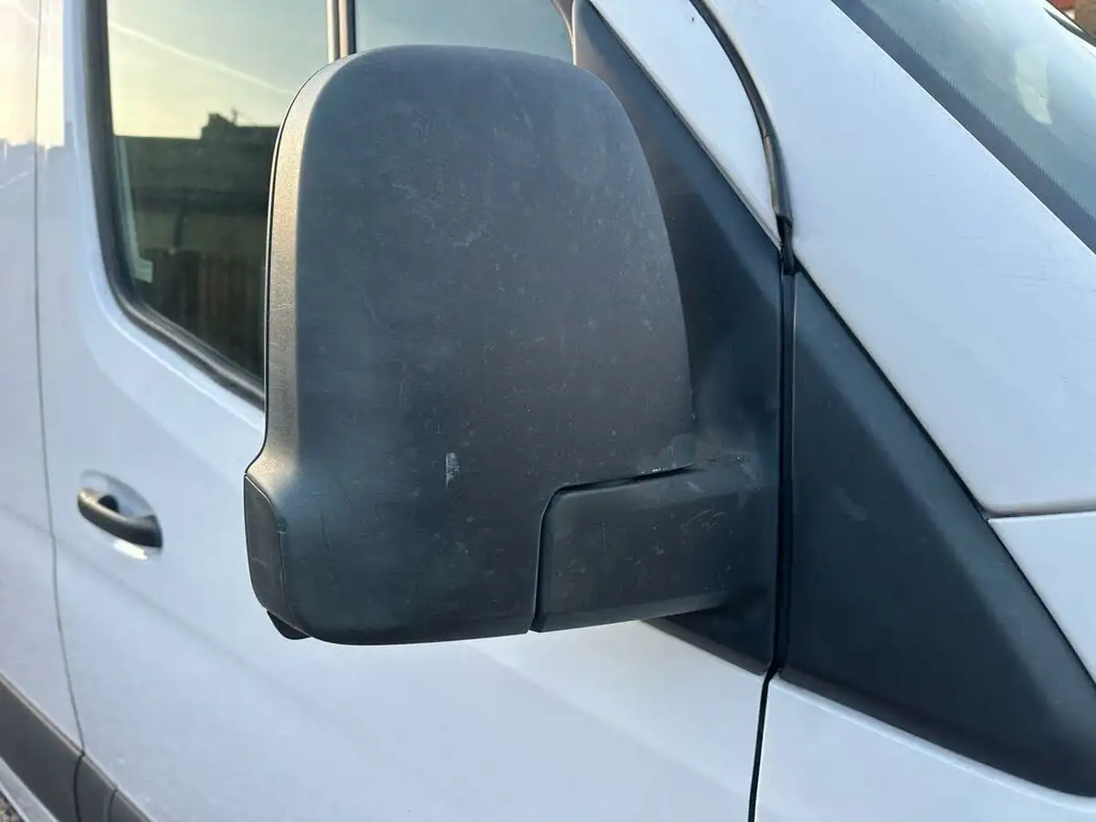 2018-mercedes-benz-sprinter-21cdi-311-l2h1-panel-van-rwd-eco-gear-360-big-17