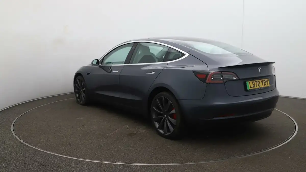 2020-tesla-model-3-e-performance-big-53