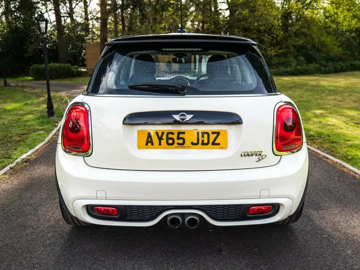 2015-mini-cooper-20td-cooper-sd-170bhp-chili-ss-hatchback-3d-sport-auto-big-4