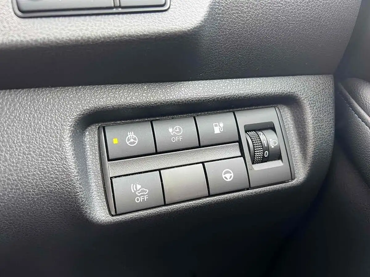 2021-nissan-leaf-e-tekna-big-42
