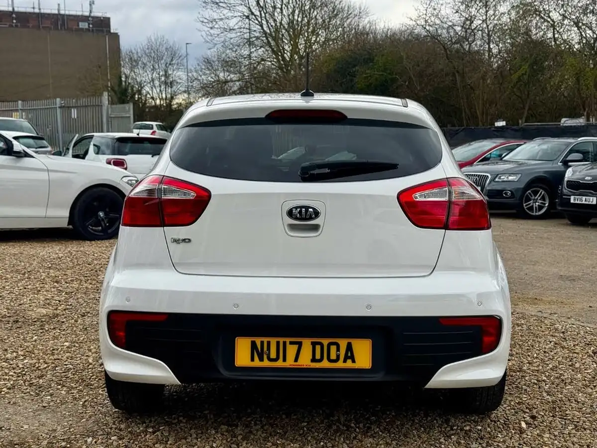 2017-kia-rio-125-sr7-5d-big-9