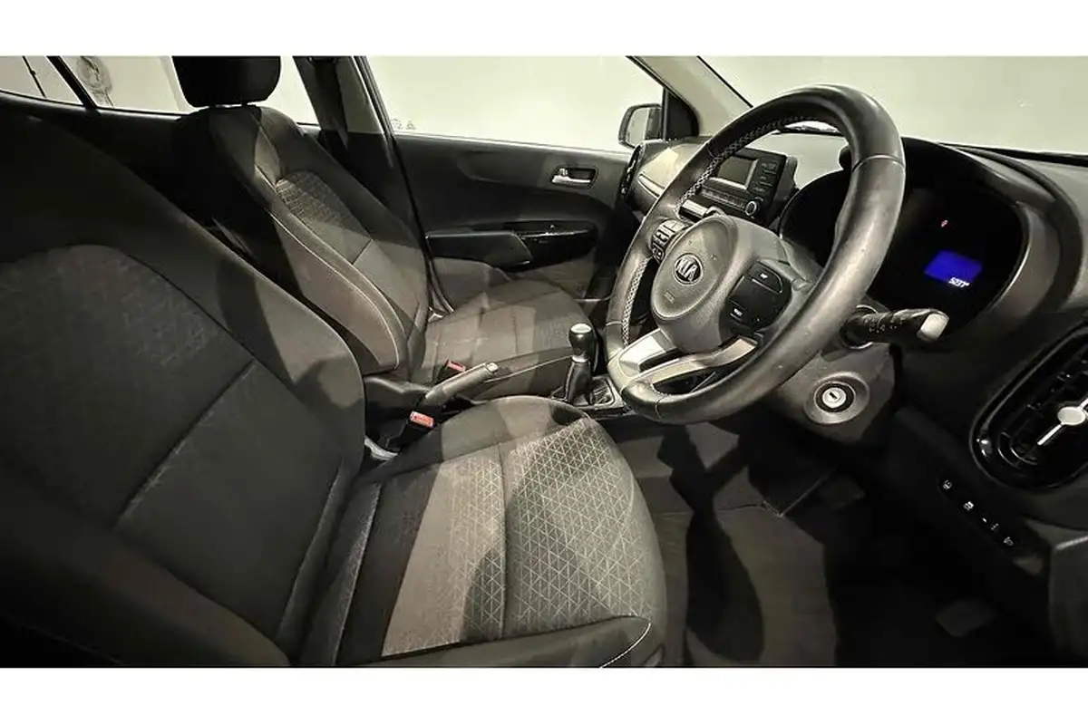 2018-kia-picanto-125-2-83bhp-big-21