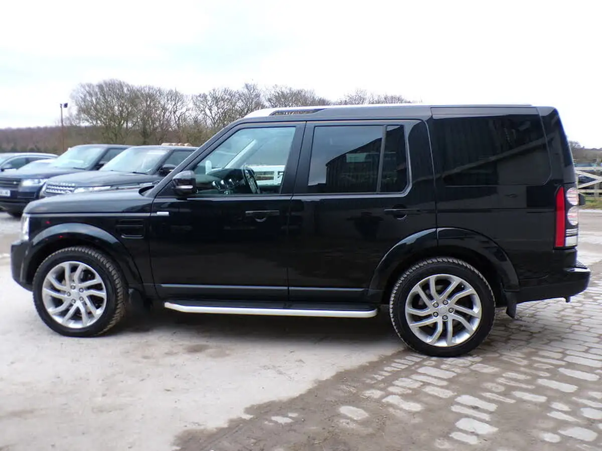 2016-land-rover-discovery-4-30-sd-v6-landmark-big-5