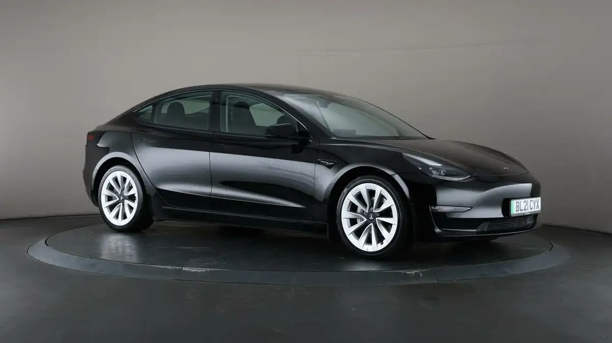 2021-tesla-model-3-e-long-range-4x4-big-48