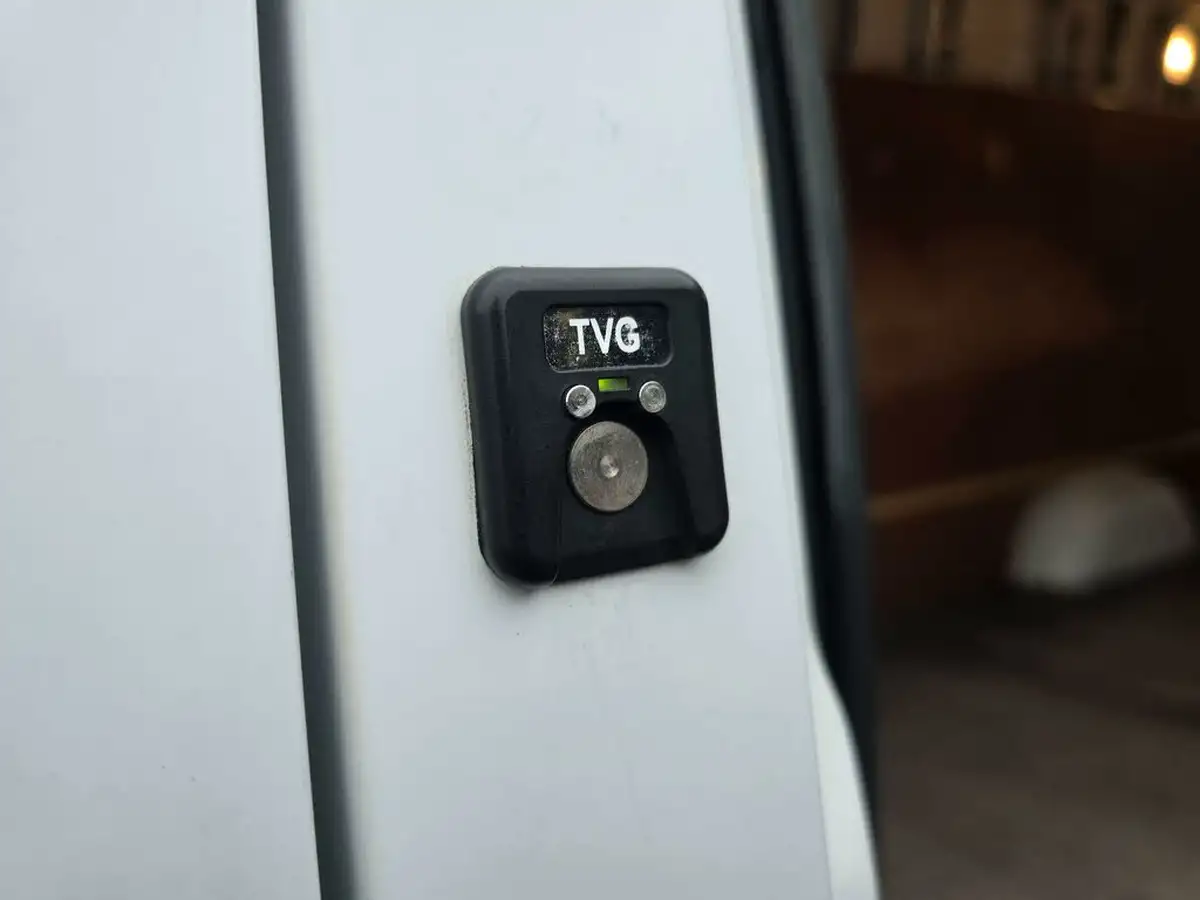 2018-mercedes-benz-sprinter-21cdi-311-l2h1-panel-van-rwd-eco-gear-360-big-50
