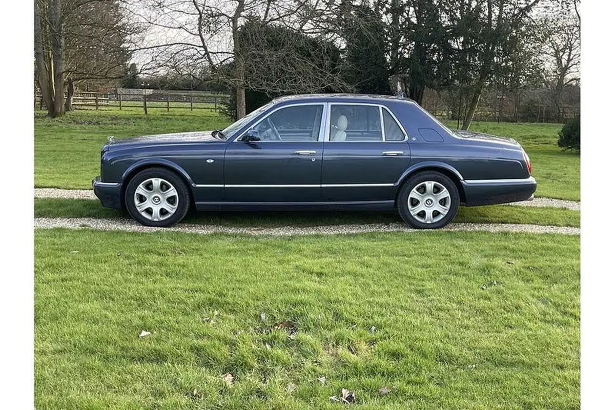 2008-bentley-arnage-68-r-big-5
