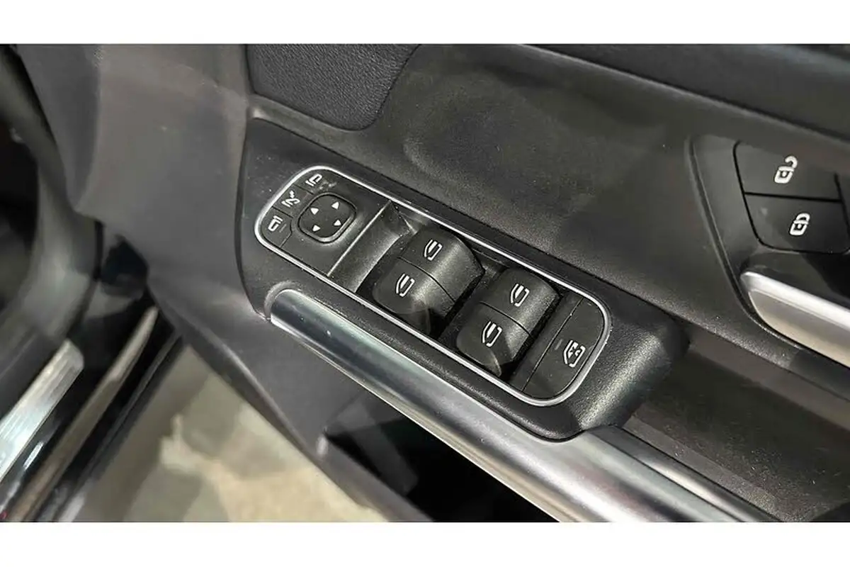 2021-mercedes-benz-gla-class-13-gla-250e-exclusive-edition-premium-plus-big-27