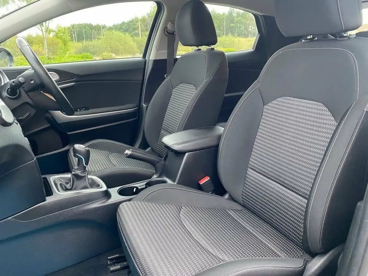 2022-kia-xceed-10-t-gdi-2-big-11