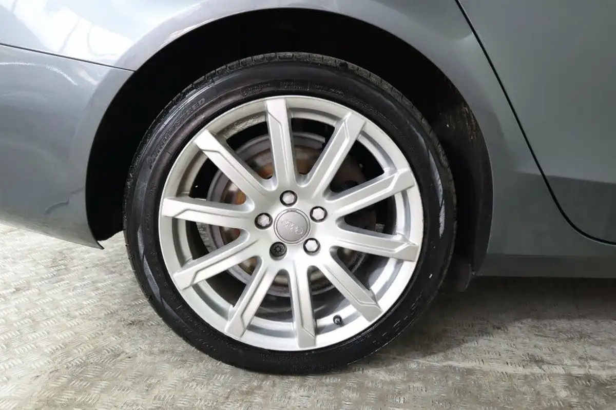 2014-audi-a4-20td-se-technik-177ps-big-11