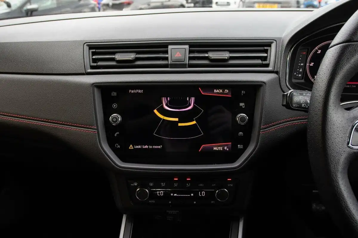 2019-seat-arona-16tdi-fr-sport-big-28