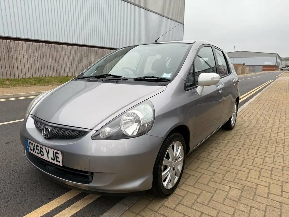 2007-honda-jazz-14-se-cvt-7-big-6