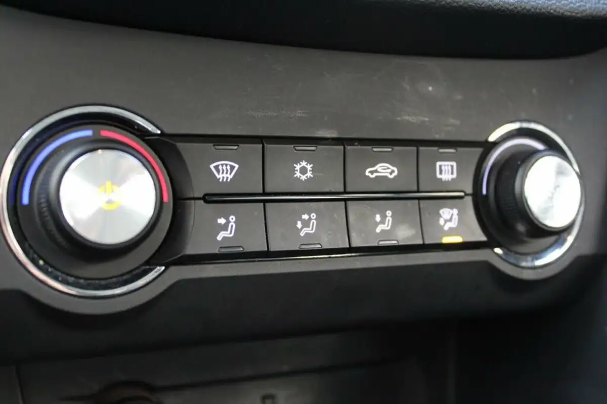 2023-mg-mg3-15-vti-tech-exclusive-nav-big-32