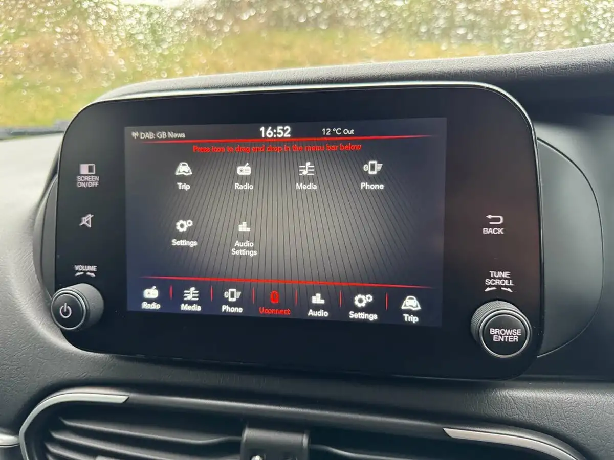 2021-fiat-tipo-10-life-station-wagon-big-23