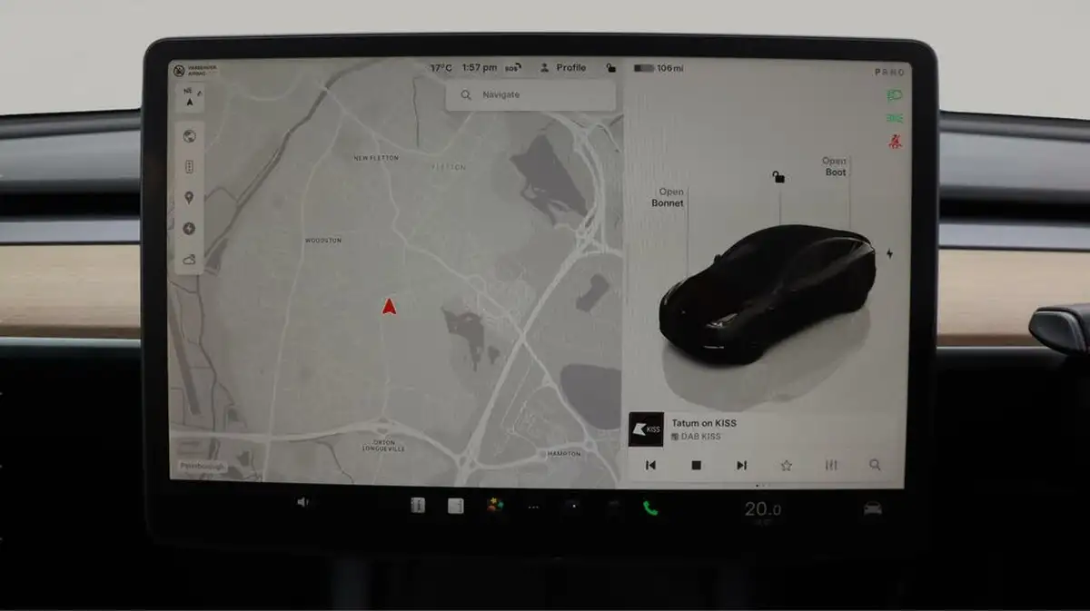 2022-tesla-model-y-e-long-range-big-11