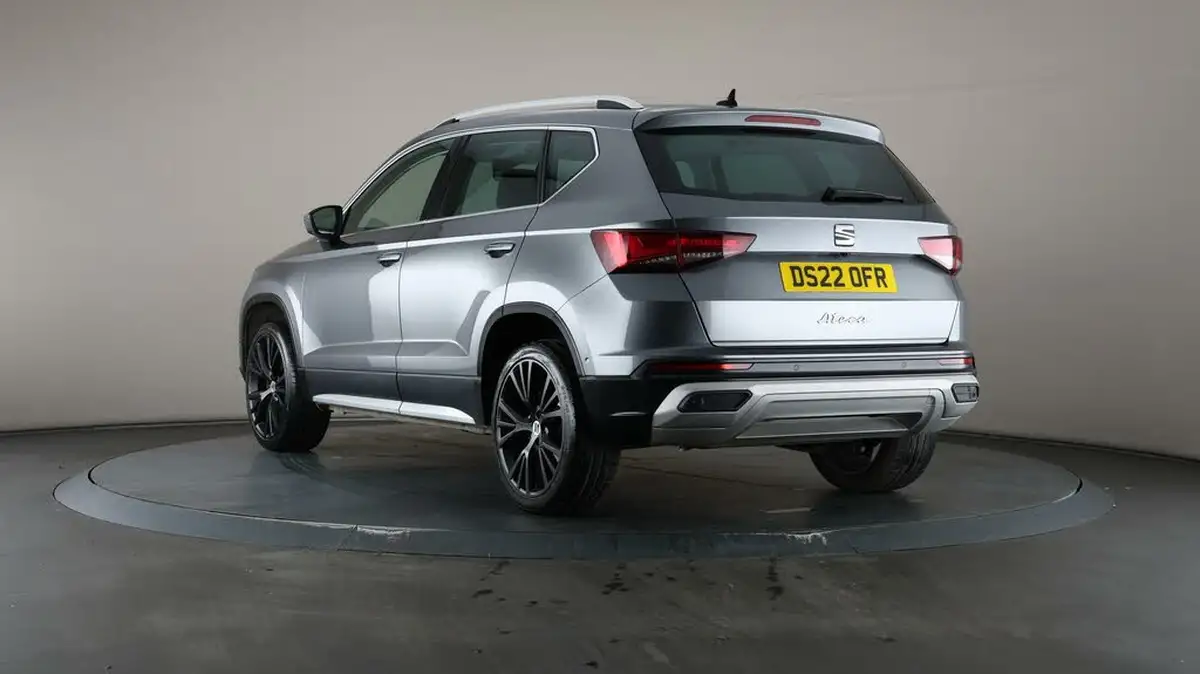 2022-seat-ateca-15-ecotsi-xperience-lux-dsg-big-60