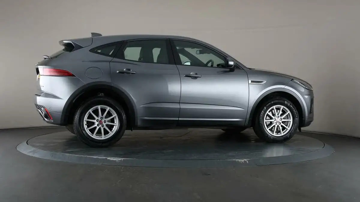 2019-jaguar-e-pace-20-i4d-r-dynamic-150ps-big-56