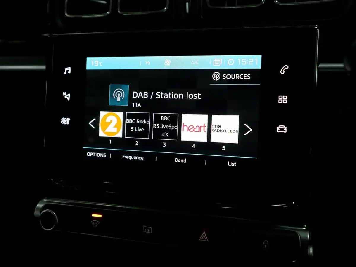 2021-citroen-c3-12-puretech-shine-110ps-big-31