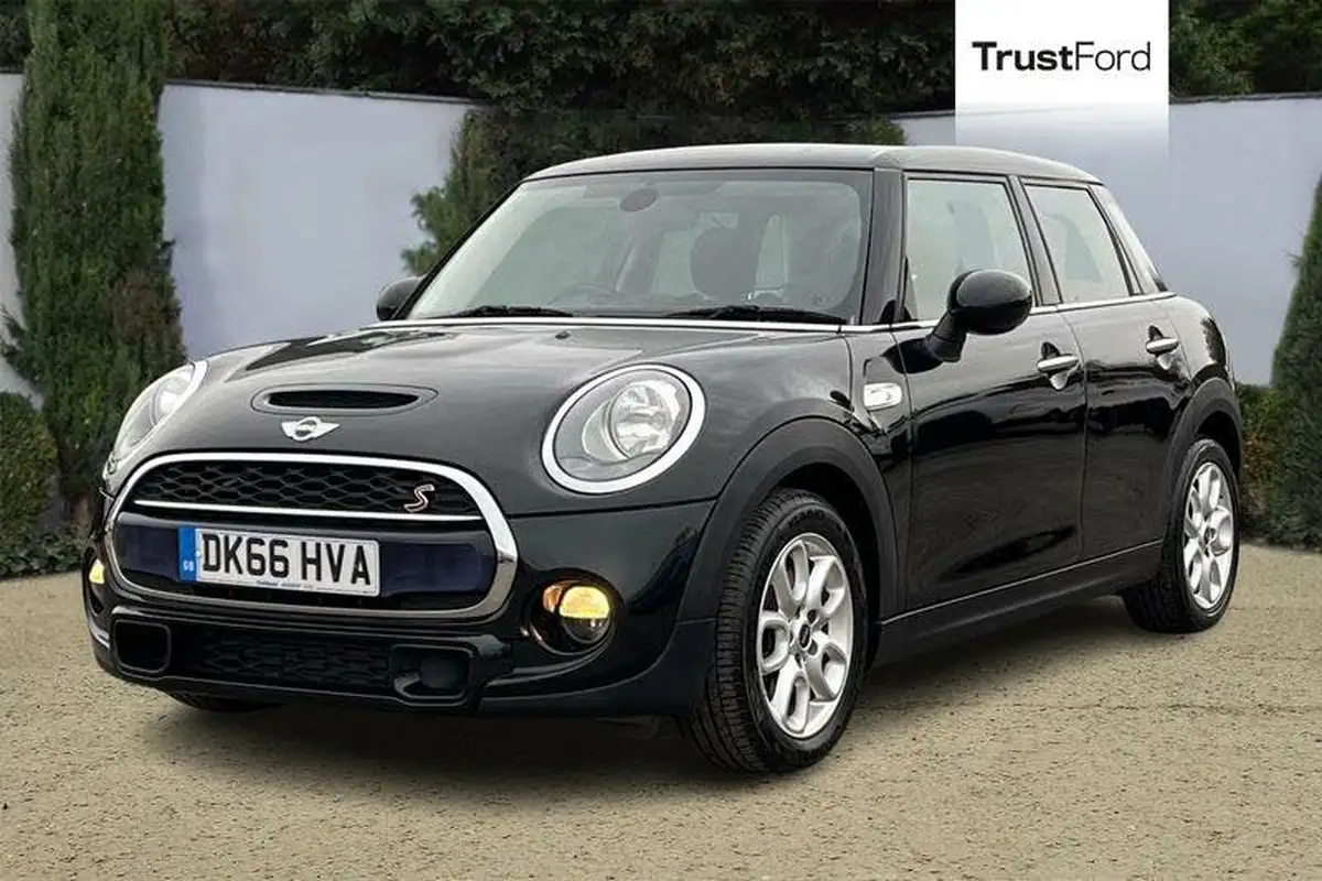 2016-mini-cooper-20td-cooper-sd-170bhp-ss-hatchback-5d-big-4