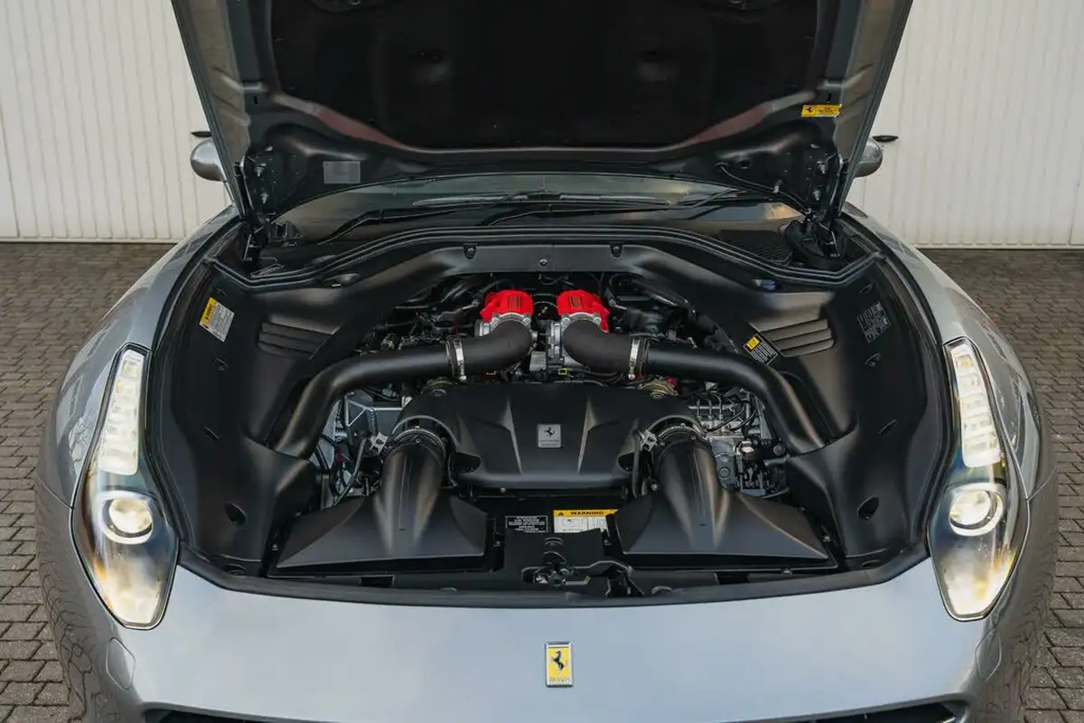 2016-ferrari-california-39-t-big-7