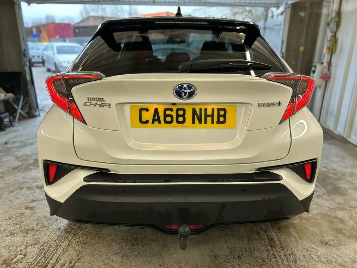 2018-toyota-c-hr-18-vvt-i-dynamic-foc-sport-pack-big-12